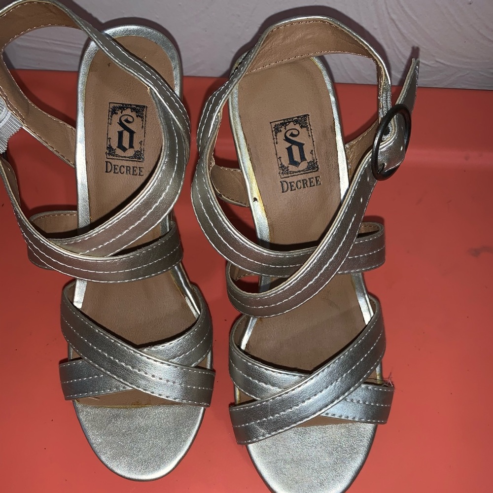 Decree size 8 wedges